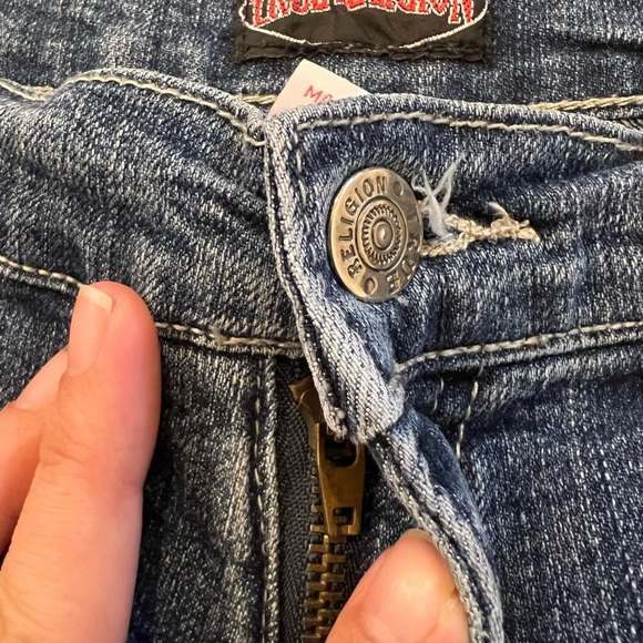 Y2K True Religion Skinny Jeans with Detailed Pocket Embroidery - Picture 10 of 12